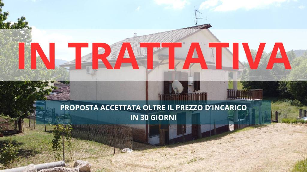 casa indipendente in vendita ad Alatri