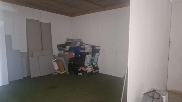 negozio in vendita ad Alatri in zona Tecchiena