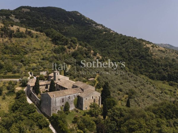 casa indipendente in vendita ad Alatri
