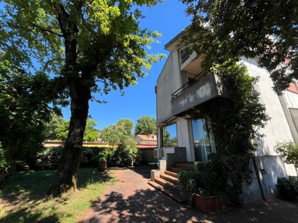casa indipendente in vendita ad Alatri