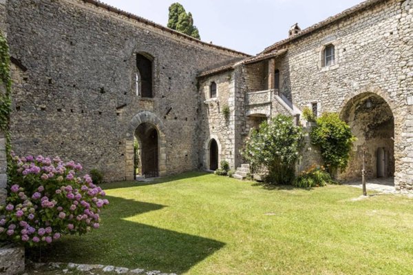 casa indipendente in vendita ad Alatri