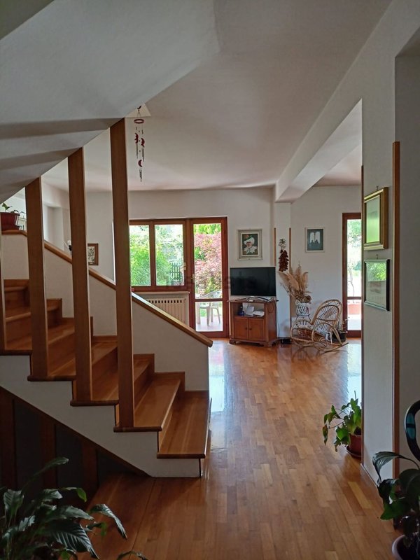 casa indipendente in vendita ad Alatri