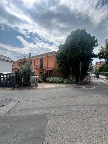 casa indipendente in vendita ad Alatri