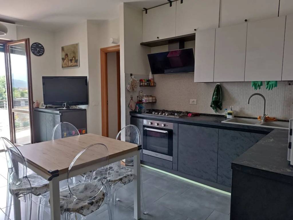 appartamento in vendita ad Alatri in zona Tecchiena