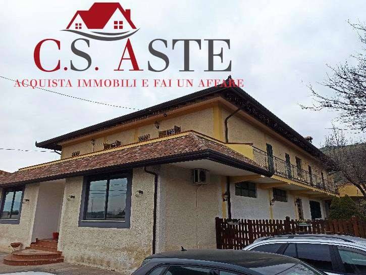 appartamento in vendita ad Alatri in zona Tecchiena