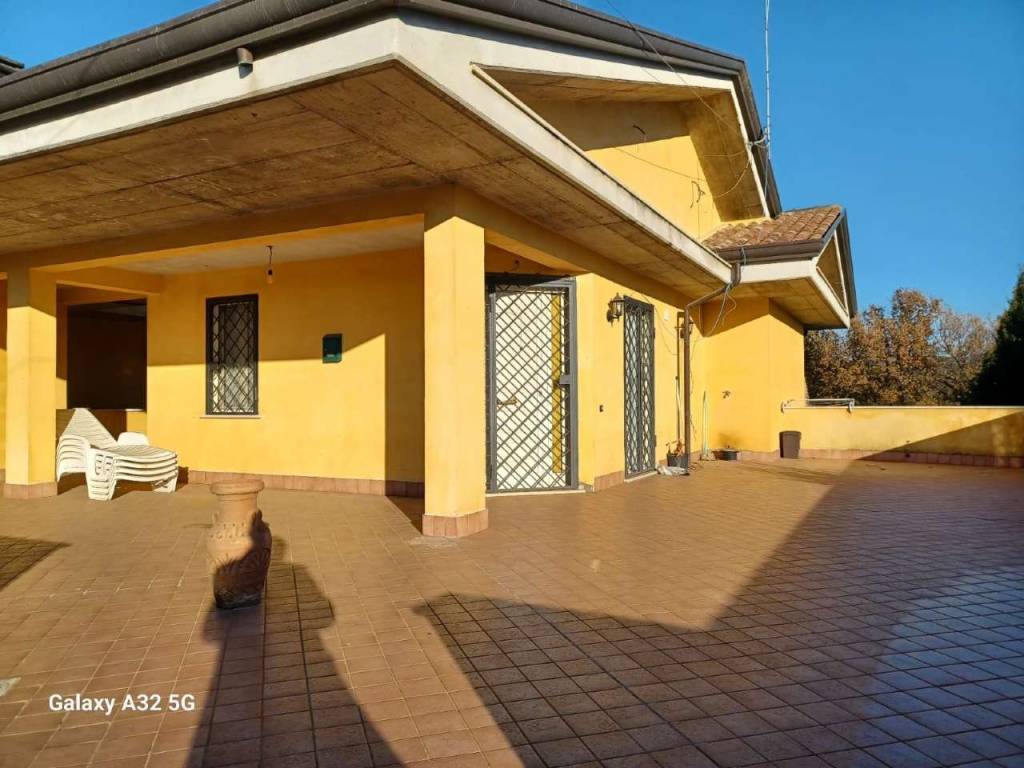 casa indipendente in vendita ad Alatri