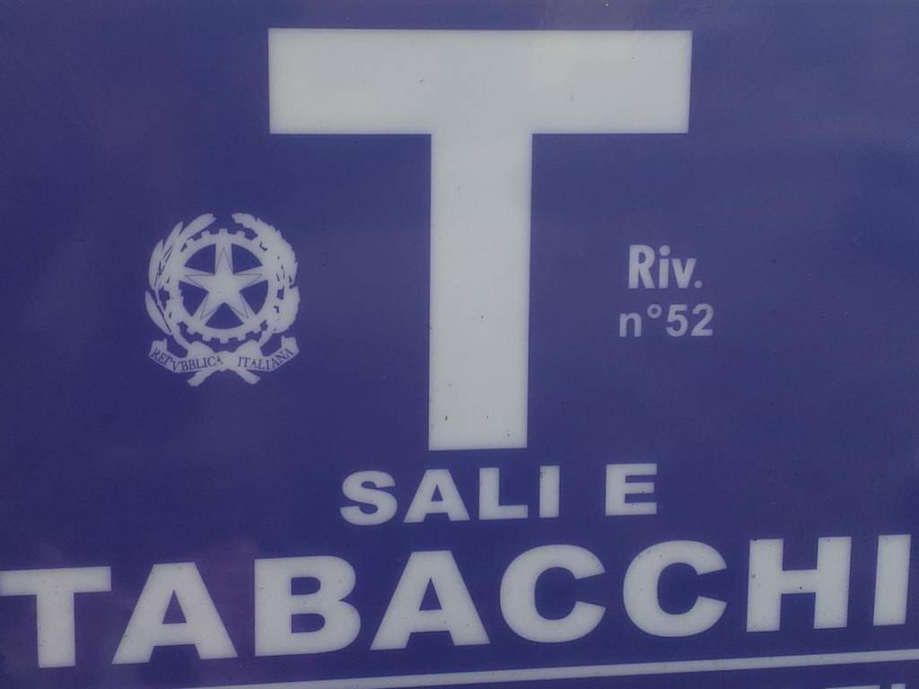 negozio in vendita ad Alatri