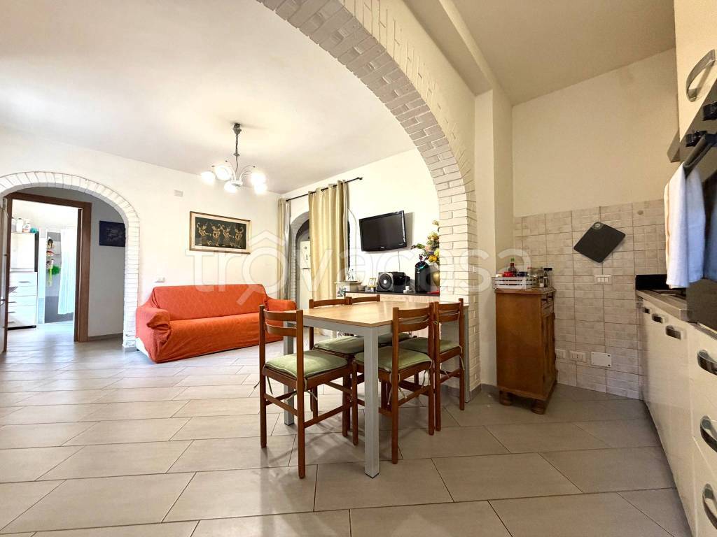 appartamento in vendita ad Alatri in zona Tecchiena