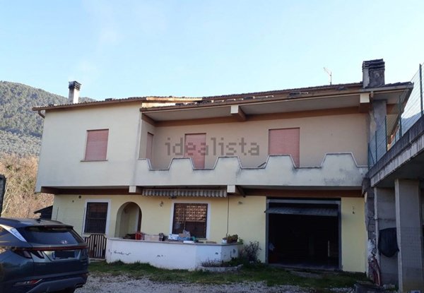 casa indipendente in vendita ad Alatri