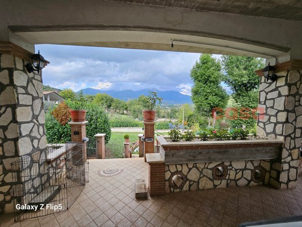 casa indipendente in vendita ad Alatri