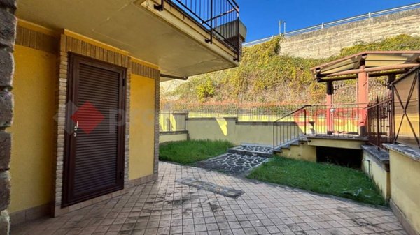 casa indipendente in vendita ad Alatri