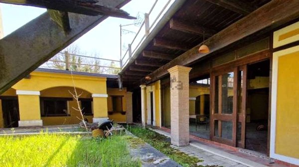 casale in vendita ad Alatri