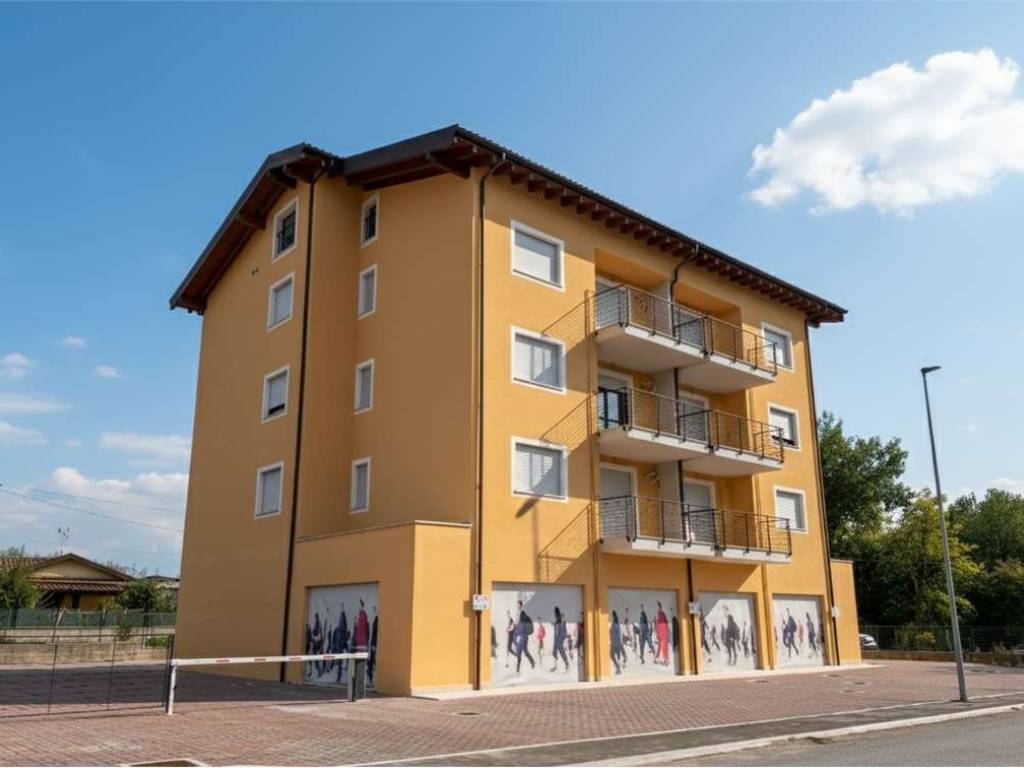 appartamento in vendita ad Alatri in zona Tecchiena