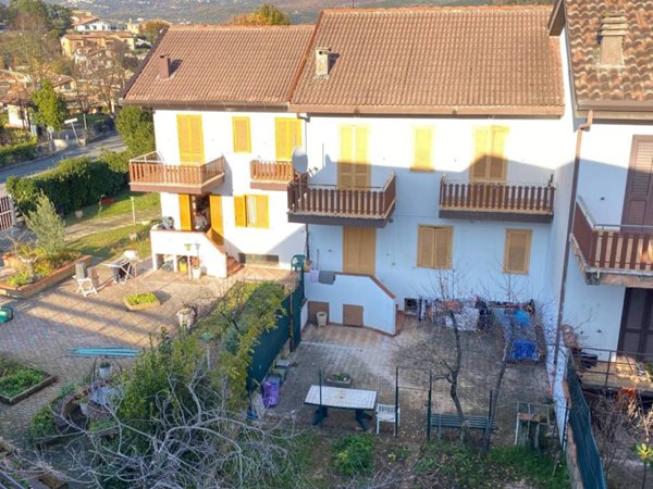 casa indipendente in vendita ad Alatri