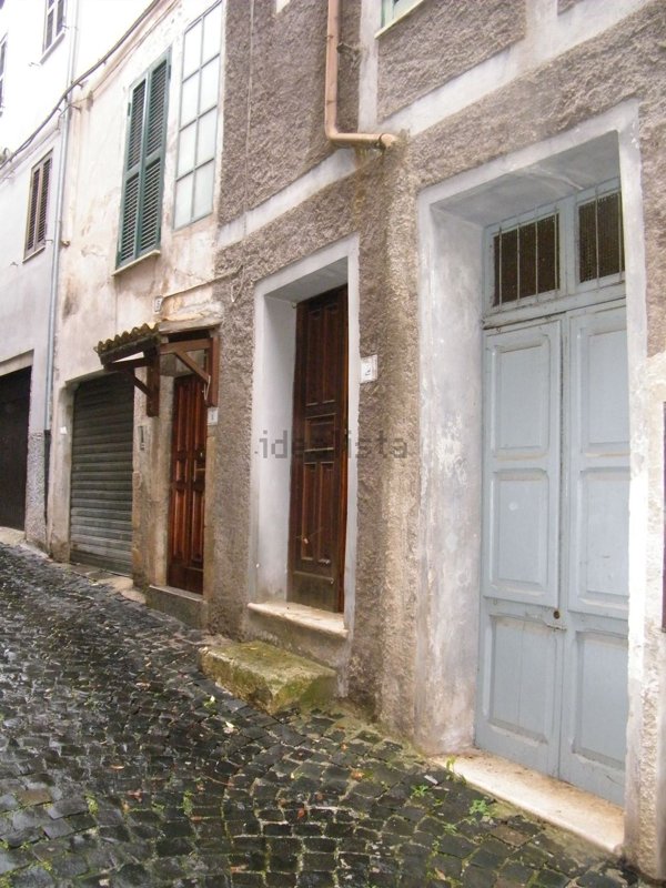 casa indipendente in vendita ad Alatri