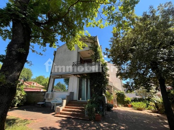 casa indipendente in vendita ad Alatri