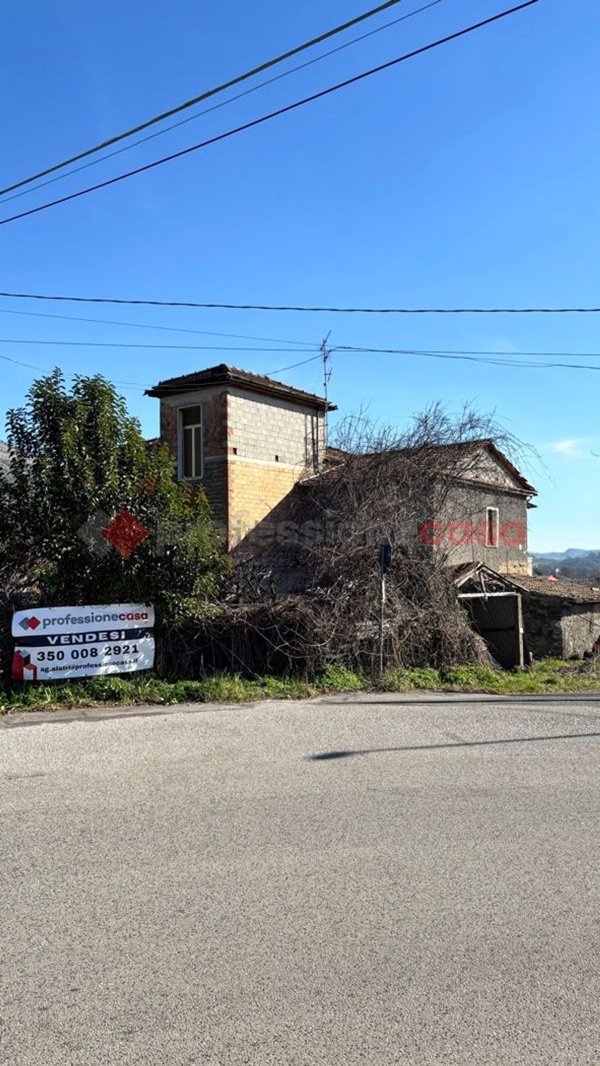 appartamento in vendita ad Alatri in zona Basciano