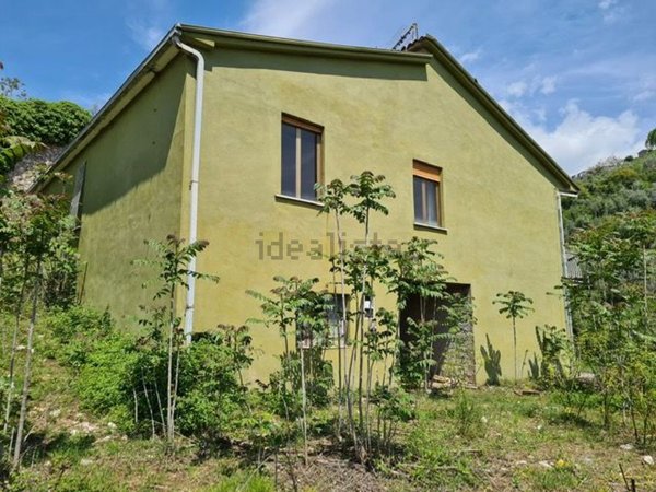 casa indipendente in vendita ad Alatri