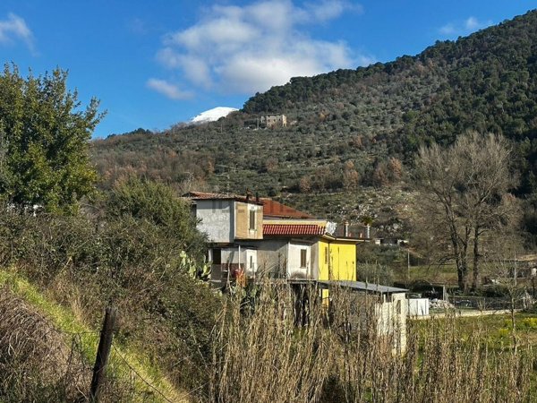 casale in vendita ad Alatri