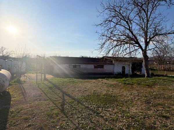 casa indipendente in vendita ad Alatri