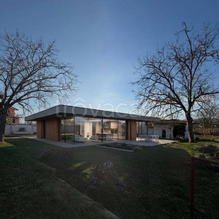 casa indipendente in vendita ad Alatri