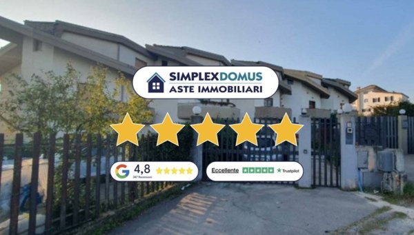 casa indipendente in vendita ad Alatri
