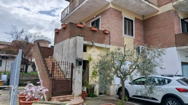 appartamento in vendita ad Alatri in zona Basciano