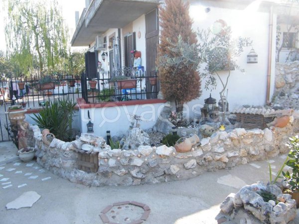 casa indipendente in vendita ad Alatri