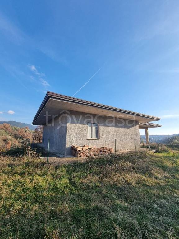 casa indipendente in vendita ad Alatri