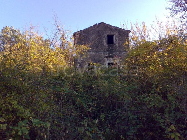 casa indipendente in vendita ad Alatri