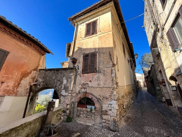 intera palazzina in vendita ad Alatri