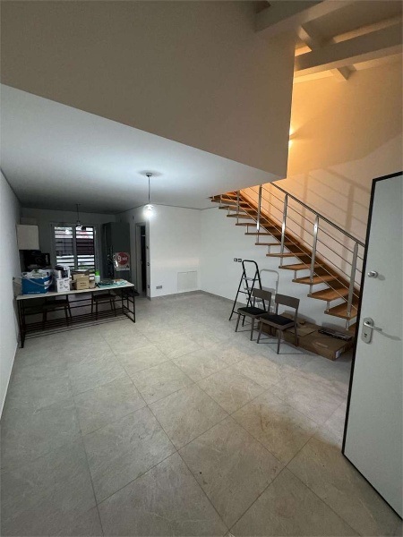 casa indipendente in vendita ad Alatri in zona Tecchiena