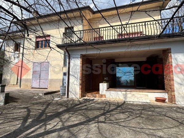 casa indipendente in vendita ad Alatri