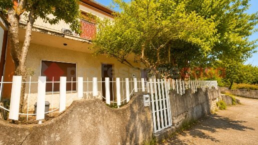 casa indipendente in vendita ad Alatri