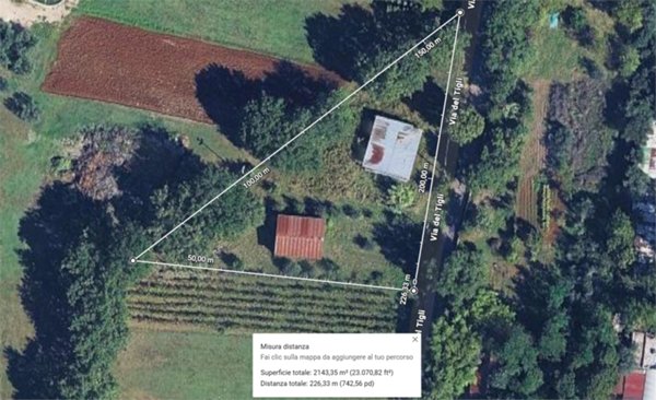 casa indipendente in vendita ad Alatri in zona Tecchiena