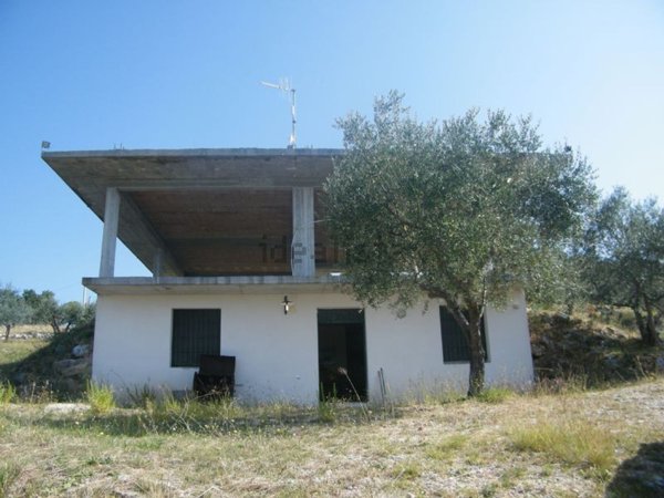 appartamento in vendita ad Alatri in zona Tecchiena