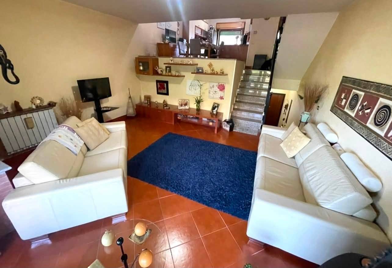 casa indipendente in vendita ad Alatri