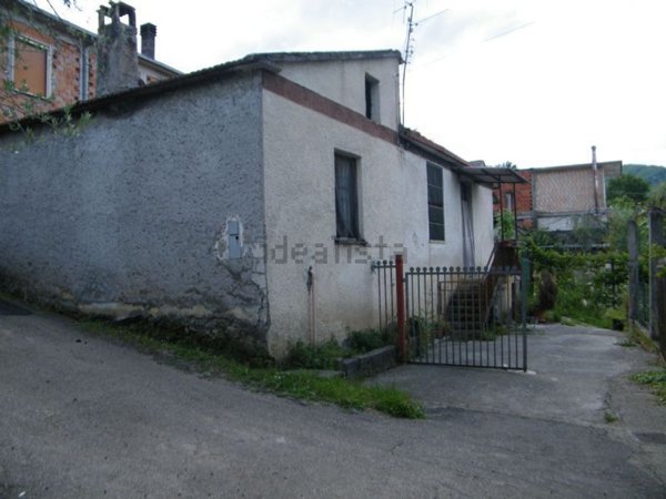 appartamento in vendita ad Alatri in zona Tecchiena