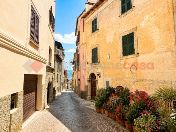 appartamento in vendita ad Alatri