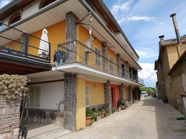 appartamento in vendita ad Alatri in zona Tecchiena