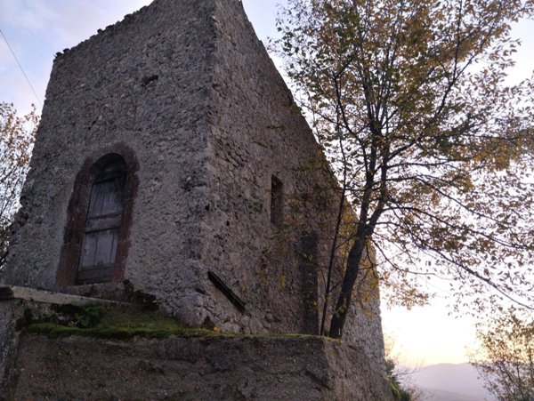 appartamento in vendita ad Alvito in zona Castello