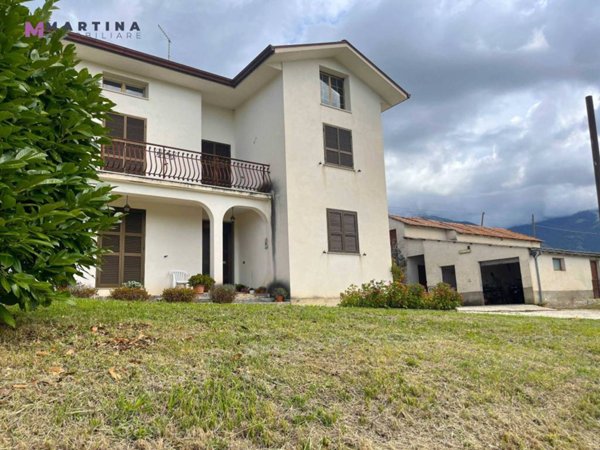 casa indipendente in vendita ad Alvito