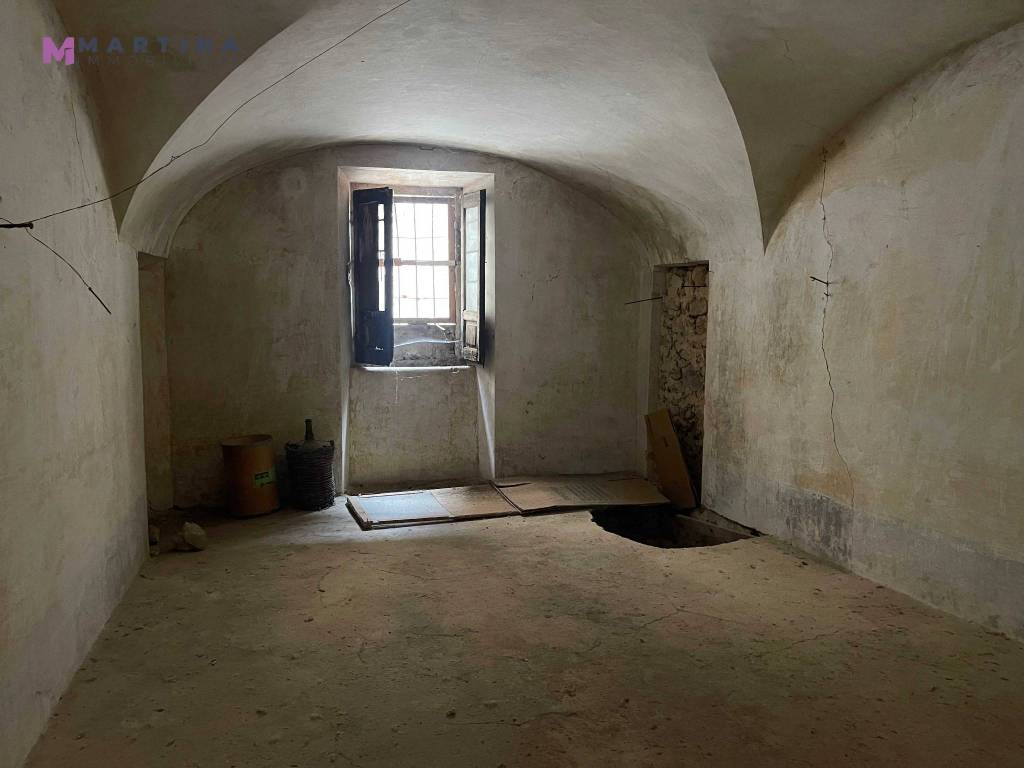 casa indipendente in vendita ad Alvito in zona Castello