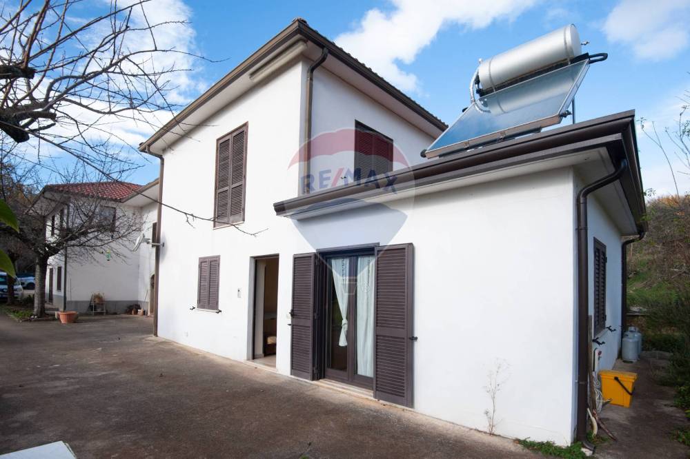 casa indipendente in vendita ad Alvito