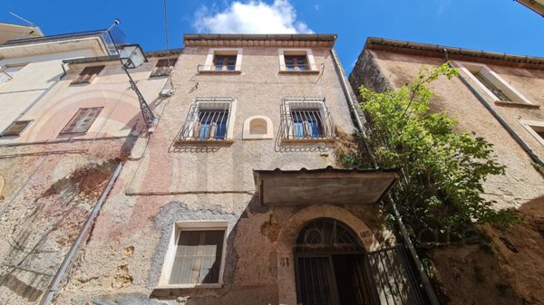 casa semindipendente in vendita ad Alvito