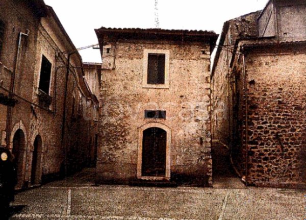 appartamento in vendita ad Alvito in zona Castello