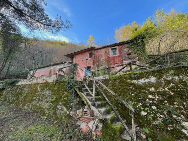 casa indipendente in vendita ad Alvito