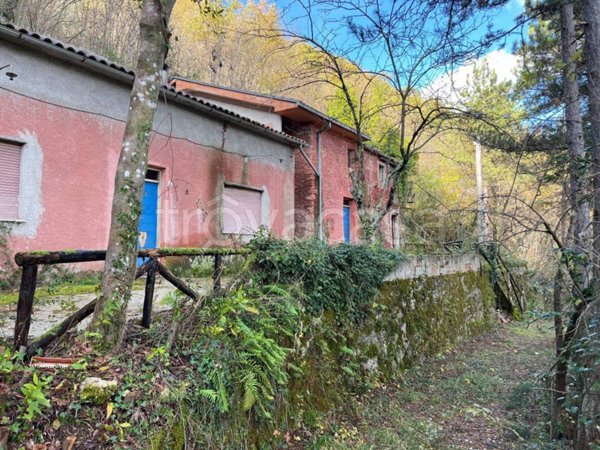 casa indipendente in vendita ad Alvito