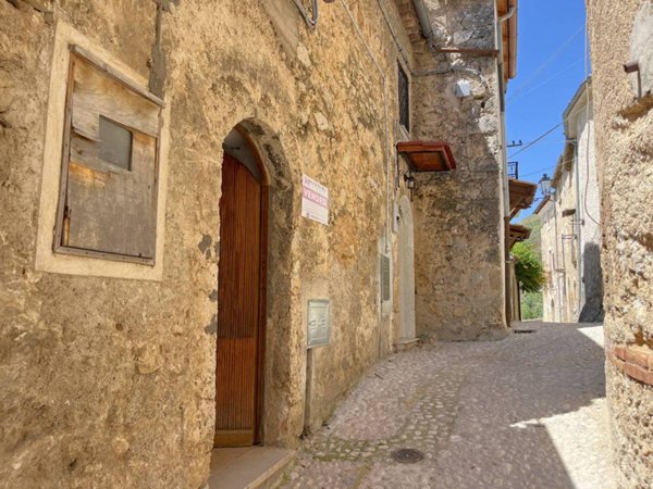 appartamento in vendita ad Alvito