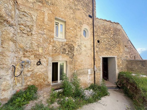 appartamento in vendita ad Alvito